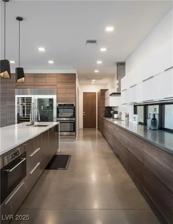 7030 SCHIRLLS Street, Las Vegas, Nevada, United States. - Photo 11