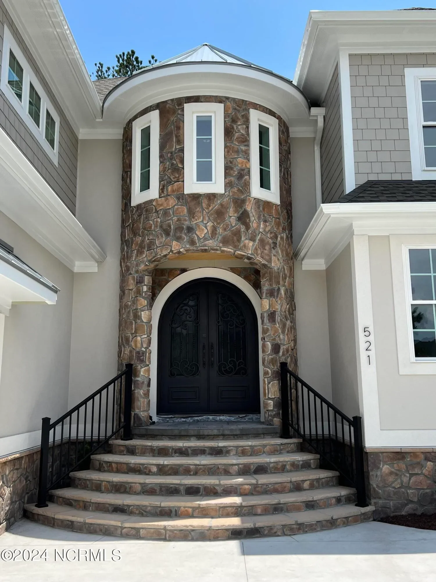Gallery photo 5