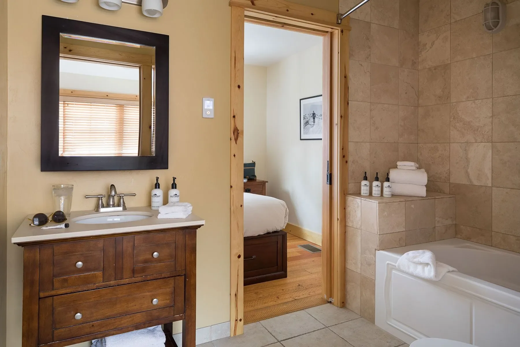 433, 435 N Glenwood Street , Jackson, WY 83001, Jackson, Wyoming, United States. - Photo 19