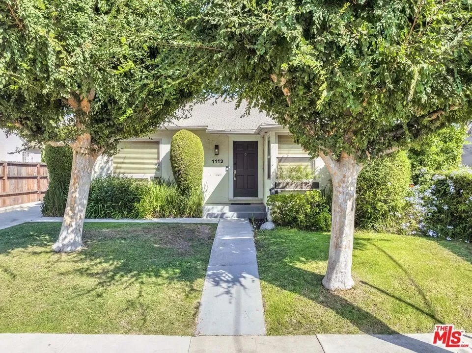 1112 Greenacre Avenue, Los Angeles, California, United States. - Photo 16