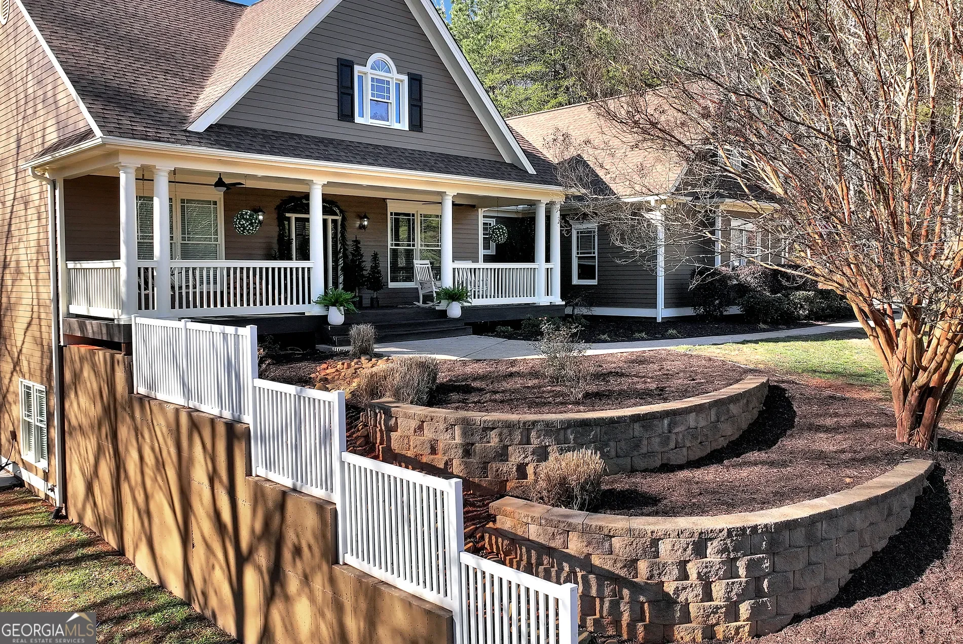 Exterior photo 10