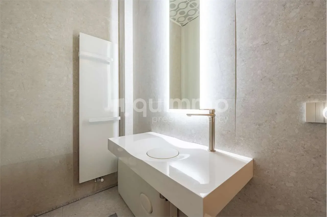 Gallery photo 2