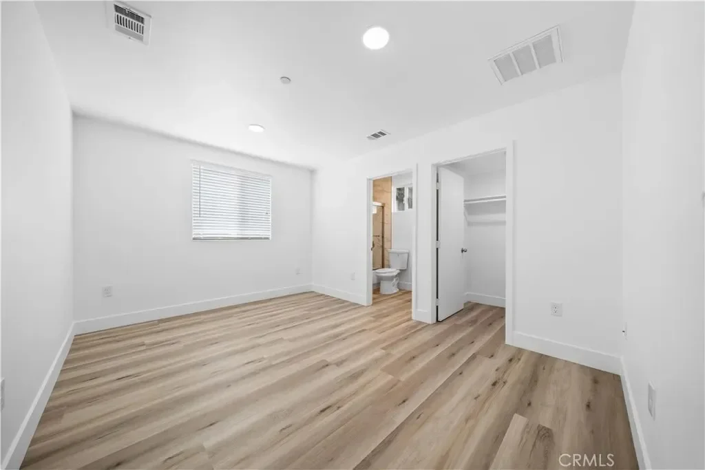 3721 S San Pedro Street, Los Angeles, California, United States. - Photo 13