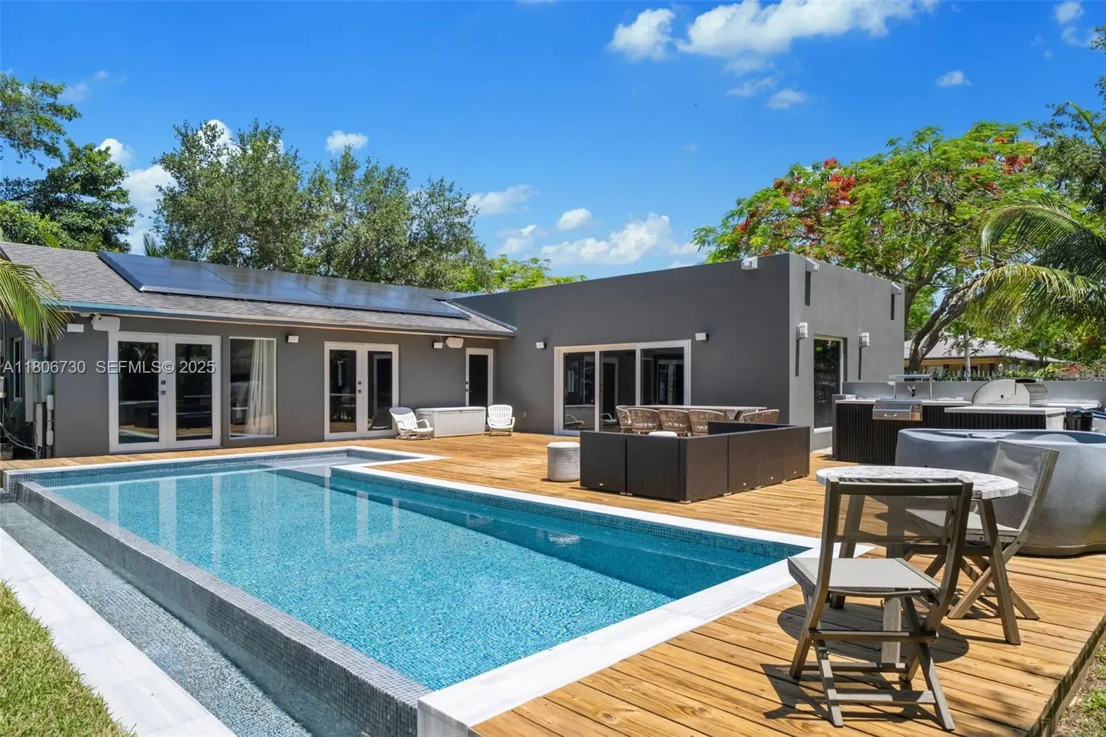 5943 SW 62nd St, South Miami, FL 33143, Miami, Florida, United States. - Photo 5