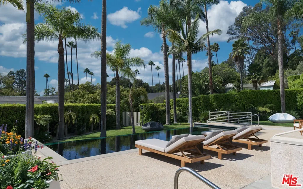 816 Monte Leon Drive, Beverly Hills, California, United States. - Photo 20