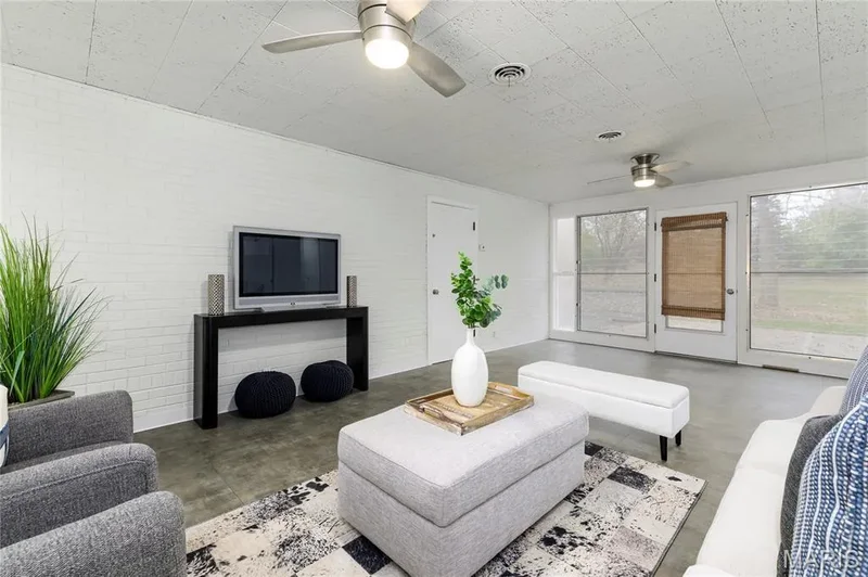 18 Country Aire Drive, St Louis, MO 63131, Town and Country, Missouri, United States. - Photo 4
