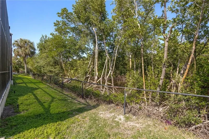 12206 Siesta DR, FORT MYERS BEACH, FL 33931, Fort Myers Beach, Florida, United States. - Photo 40