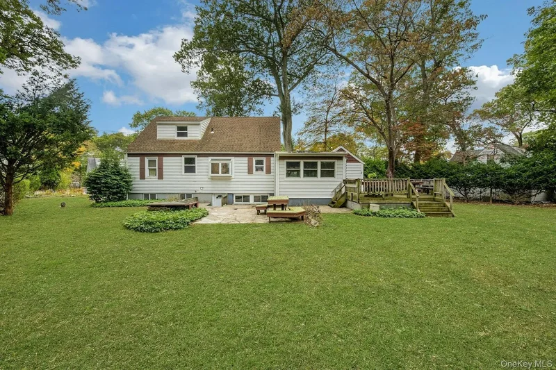 217 W Washington Avenue, Pearl River, New York, United States. - Photo 24
