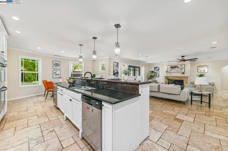 3370 Gardella Plaza, Livermore, California, United States. - Photo 28