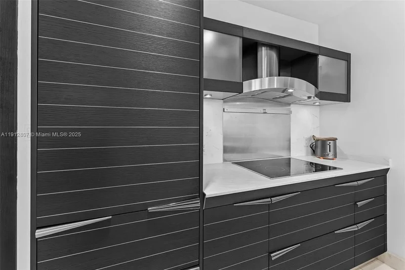 200 Biscayne Boulevard Way 4510, Miami, Florida, United States. - Photo 46