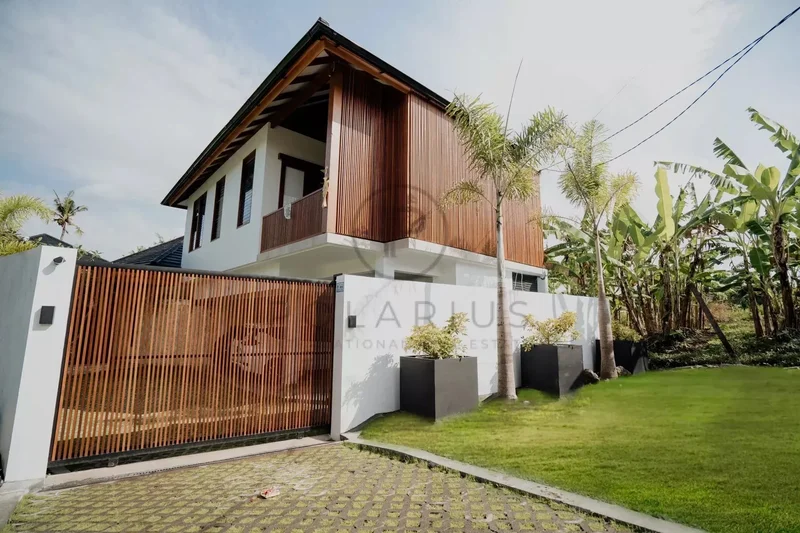 Tumbuk bayuh, Pererenan, Mengwi, Bali, Indonesia. - Photo 3