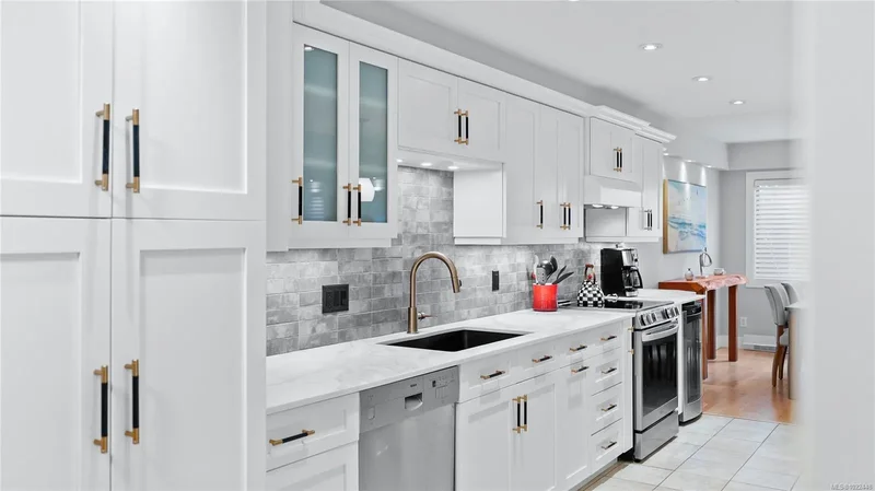 420 Linden Ave 104, Victoria, British Columbia, Canada. - Photo 11