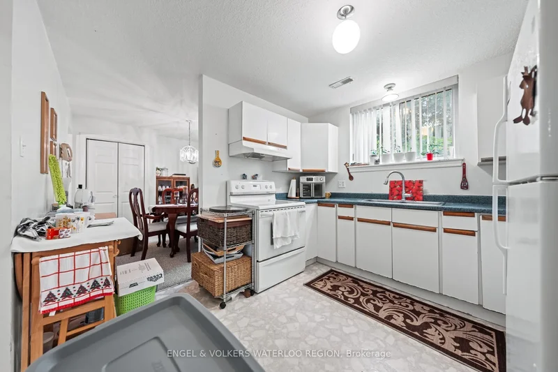 152 Kinzie Avenue, Kitchener, Ontario, Canada. - Photo 32
