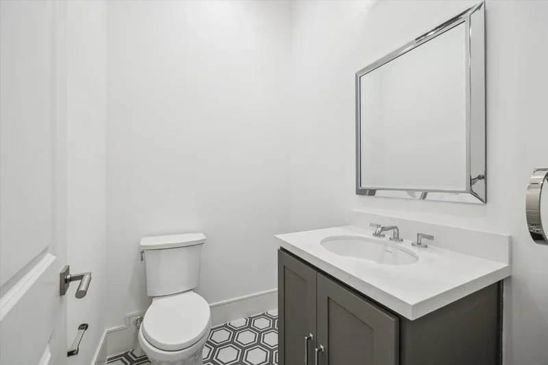 10 Wentworth Square Avenue, Houston, Texas, United States. - Photo 35