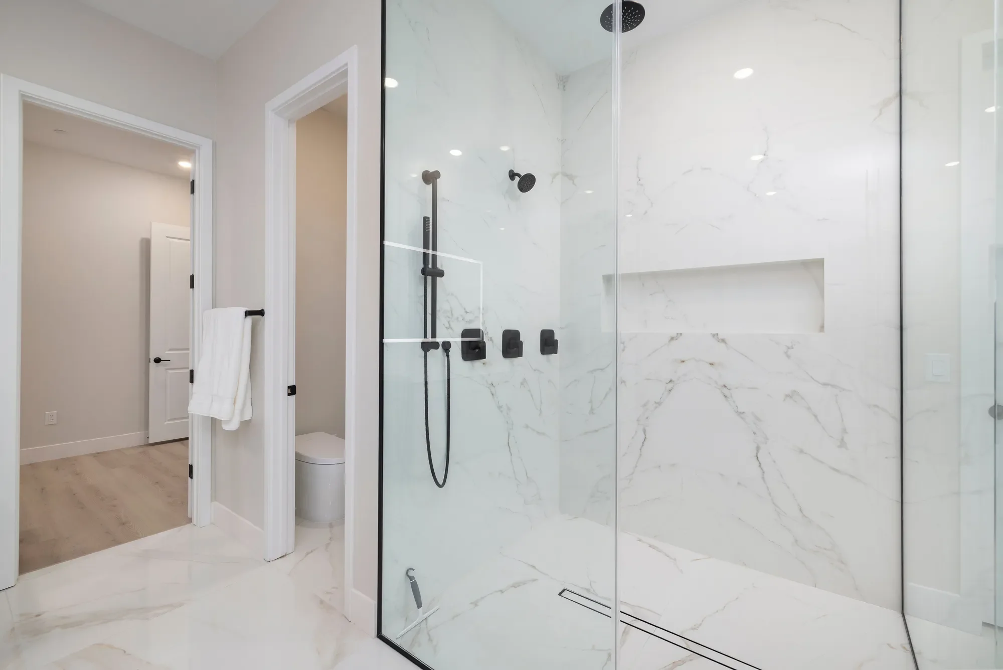 351 Tigullio Avenue, Henderson, NV 899011, Henderson, Nevada, United States. - Photo 19