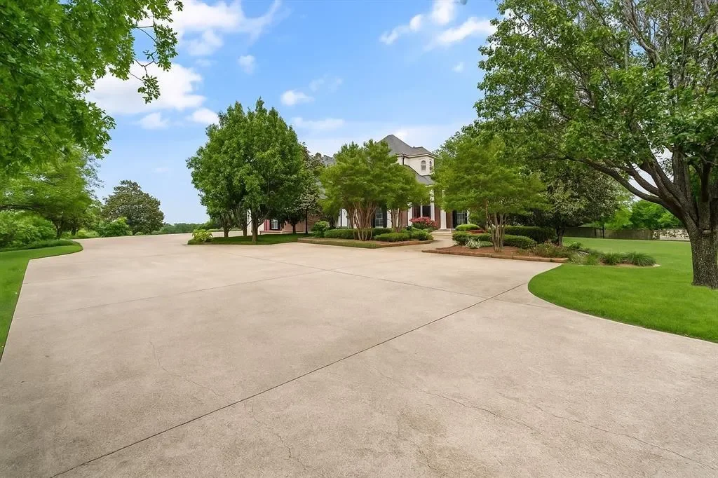 343 E Town East Boulevard, Sunnyvale, Texas, United States. - Photo 11