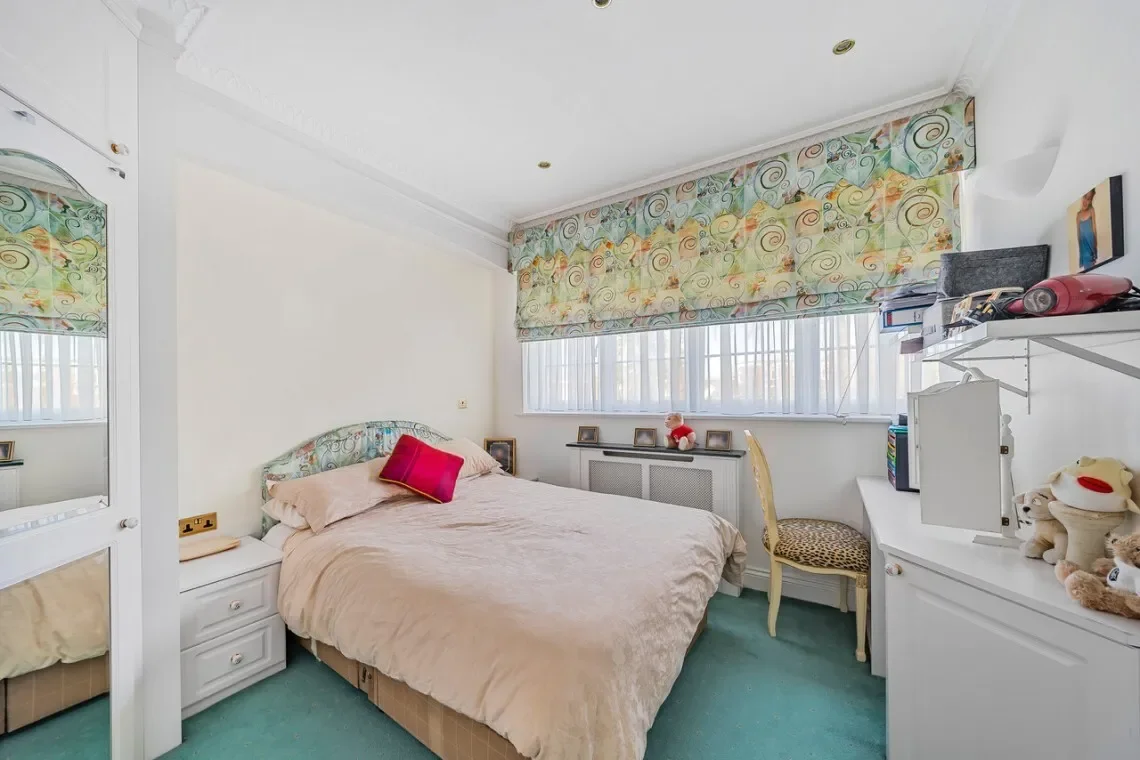 Crooked Usage Finchley N3, Finchley, England, United Kingdom. - Photo 14