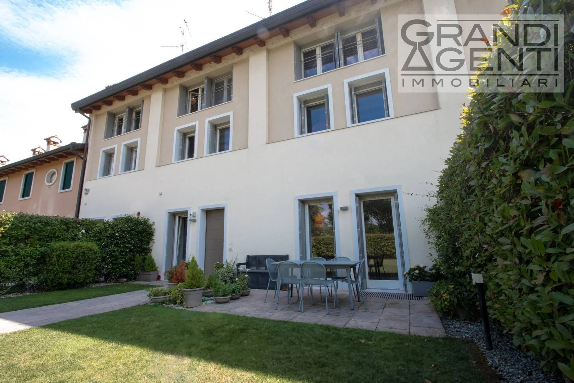 Lungadige Attiraglio 44, Verona, Veneto, Italy. - Photo 8