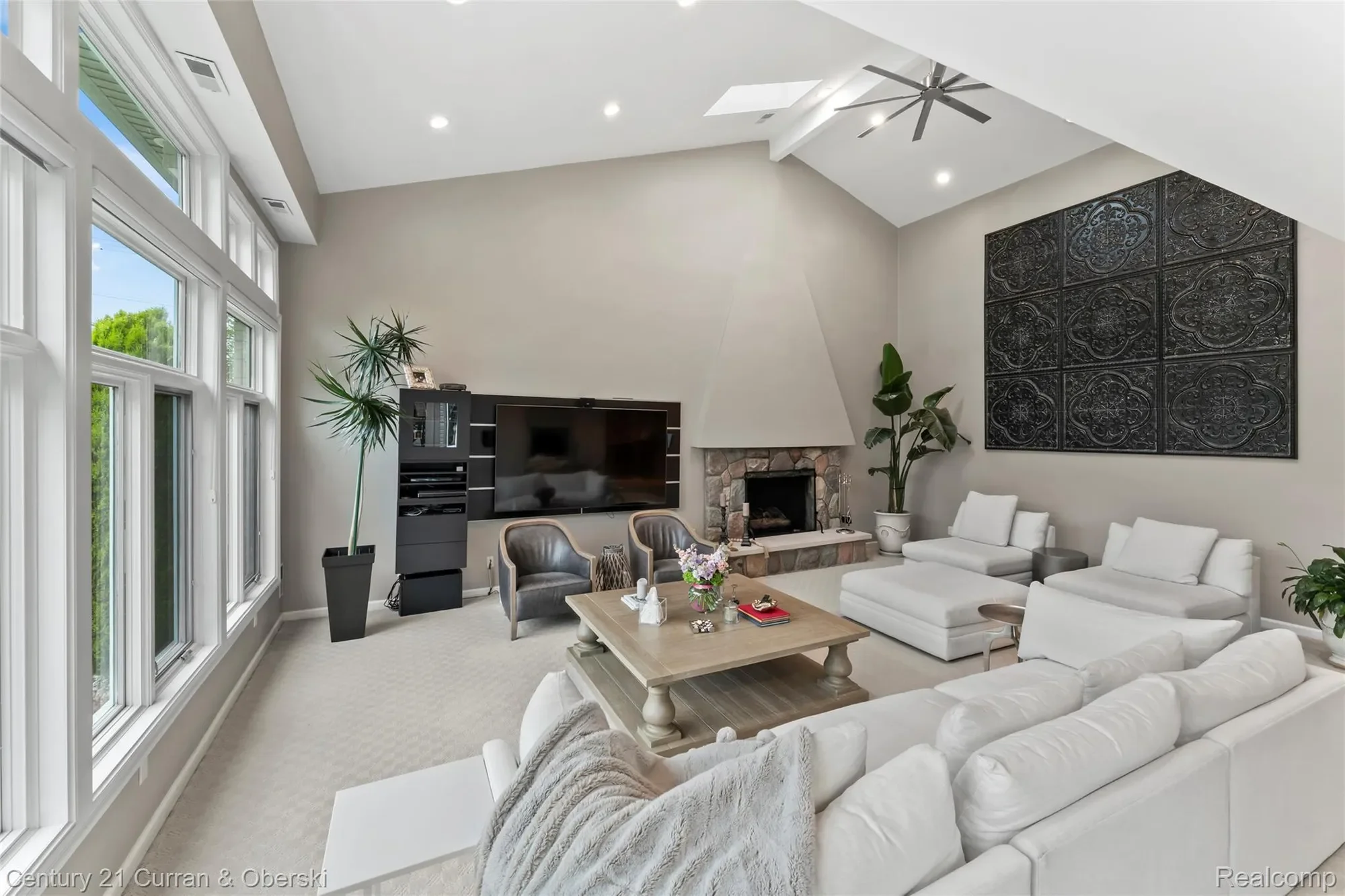 26155 Timber Trail, Dearborn Heights, MI 48127, Dearborn, Michigan, United States. - Photo 19