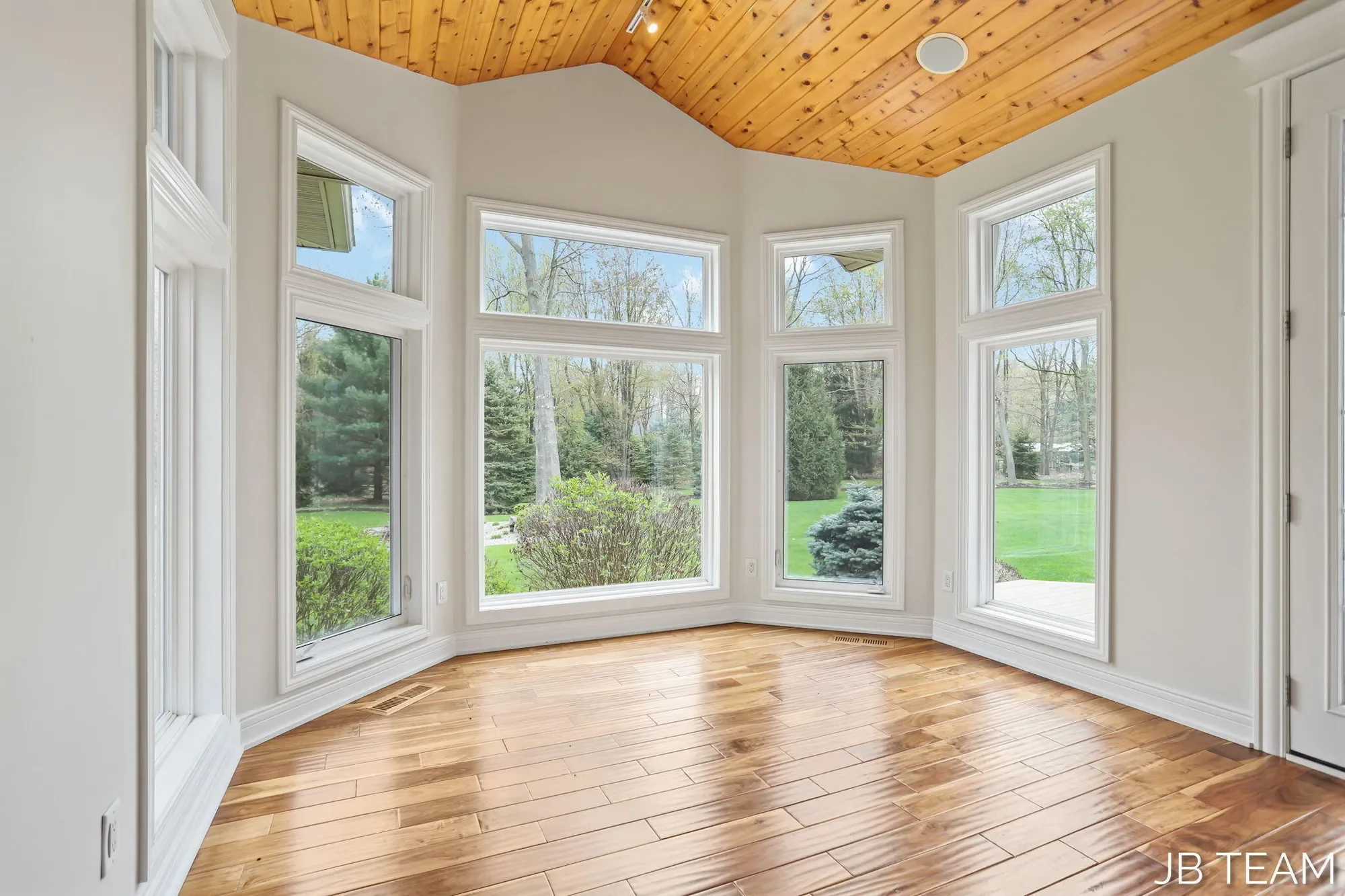 6579 Partridge Lane, Holland, MI 49423, Holland, Michigan, United States. - Photo 48