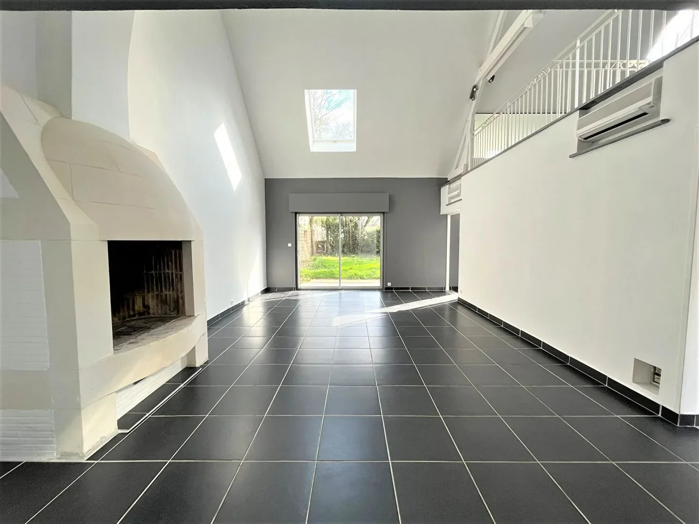 Gallery photo 1
