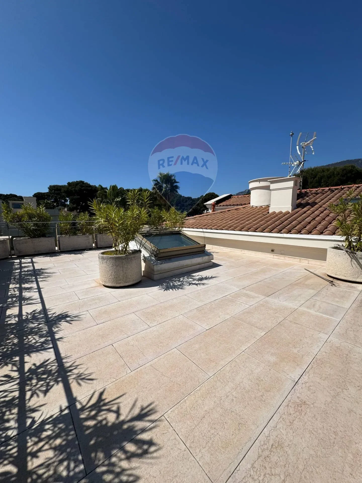 allee Monte Cristo 7, Roquebrune-Cap-Martin, Provence-Alpes-Côte d'Azur, France. - Photo 12