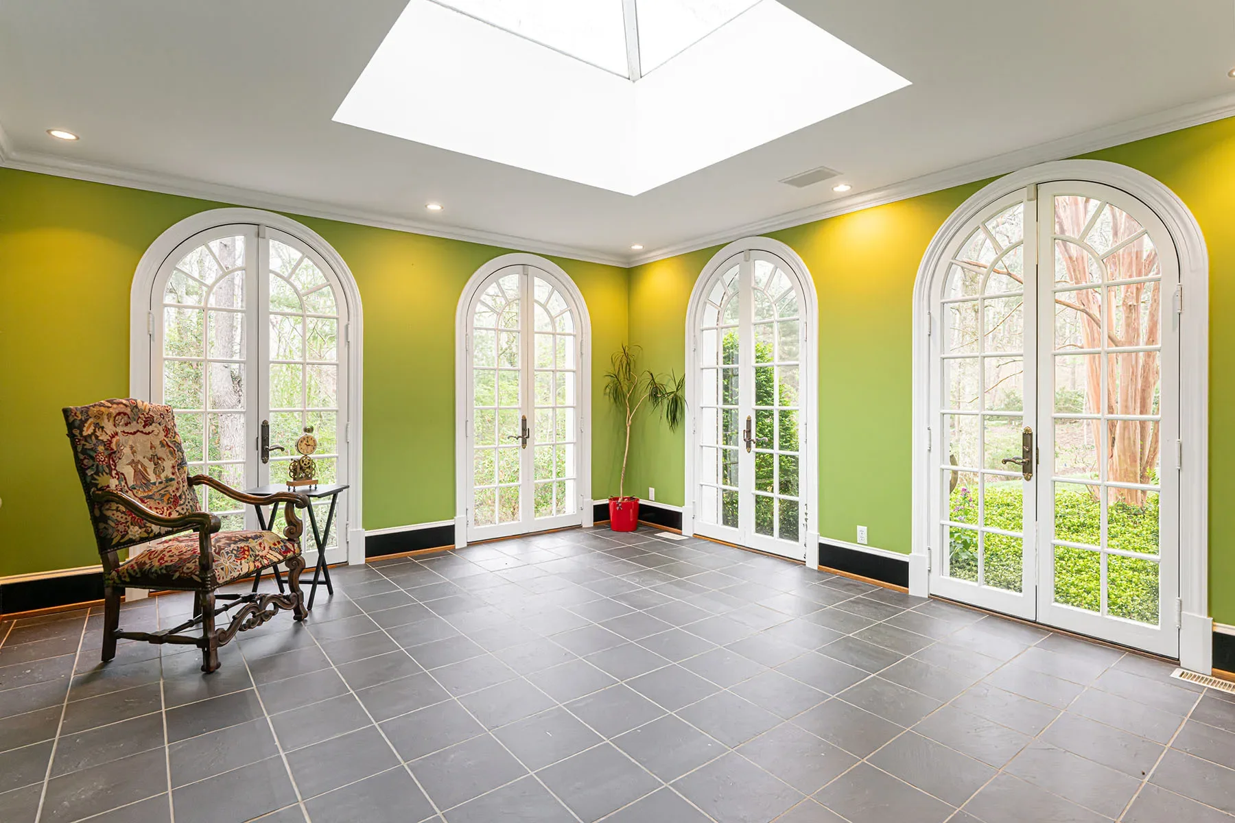 31 Busbee Road, Asheville, NC 28803, Asheville, North Carolina, United States. - Photo 8