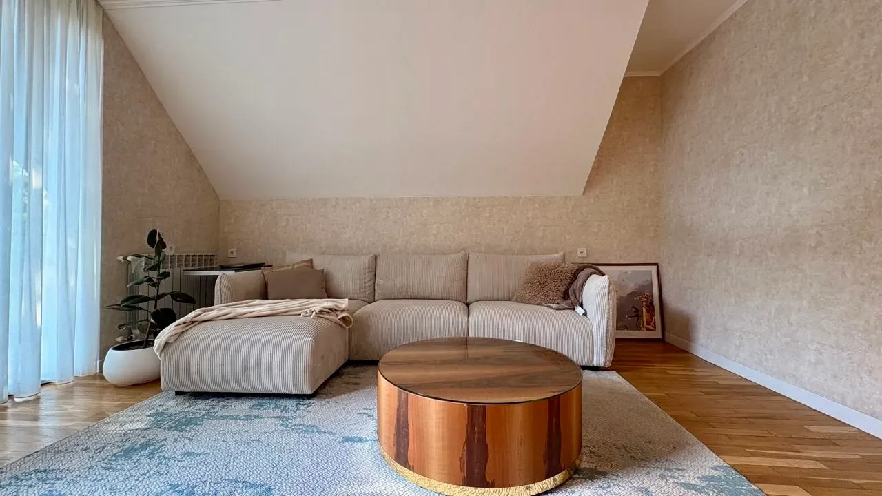 Gallery photo 11