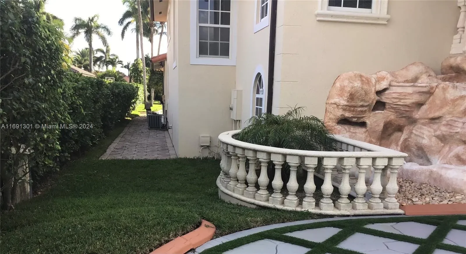 13460 SW 32nd ST, Miami, Florida, United States. - Photo 7