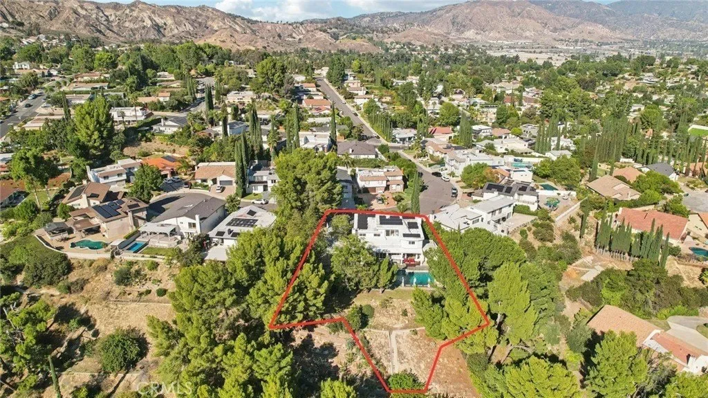 12426 Henzie Place, Granada Hills, CA, 91344, USA, Los Angeles, California, United States. - Photo 3