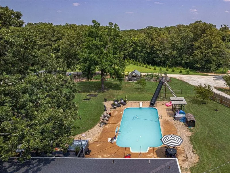 12136 Bedrock Lane, Bentonville, AR 72712, Cave Springs, Arkansas, United States. - Photo 24