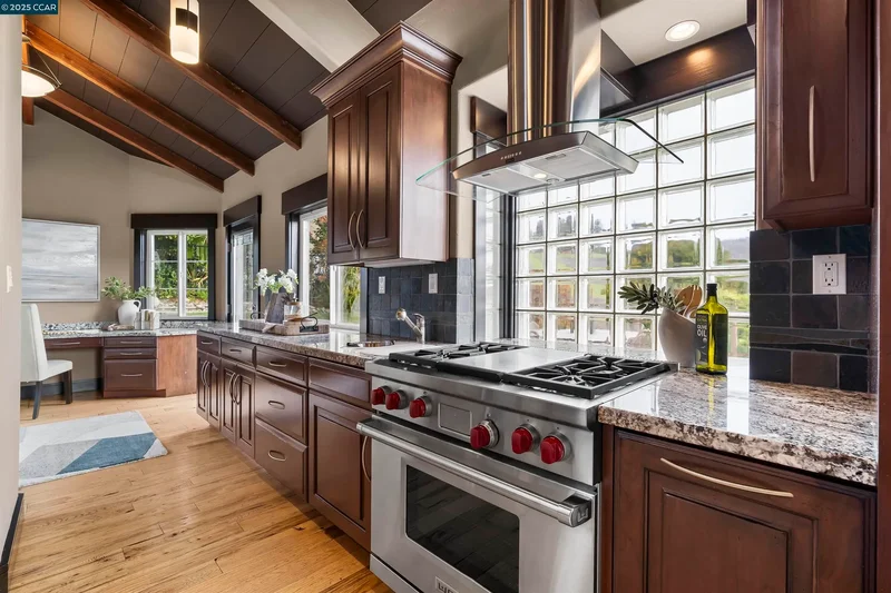 392 Paraiso Dr, Danville, California, United States. - Photo 32