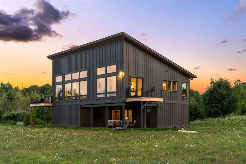 5052 Lakeshore Road, Boyne City, MI 49712, Boyne City, Michigan, United States. - Photo 47