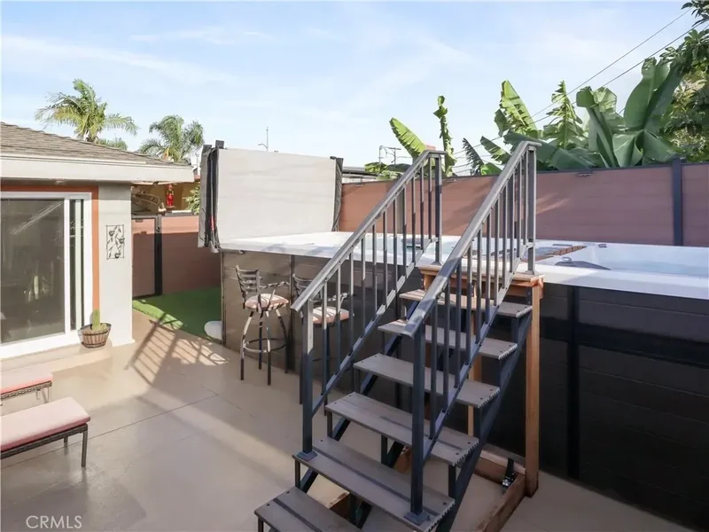 2425 Heather Avenue, Signal Hill, California, United States. - Photo 48
