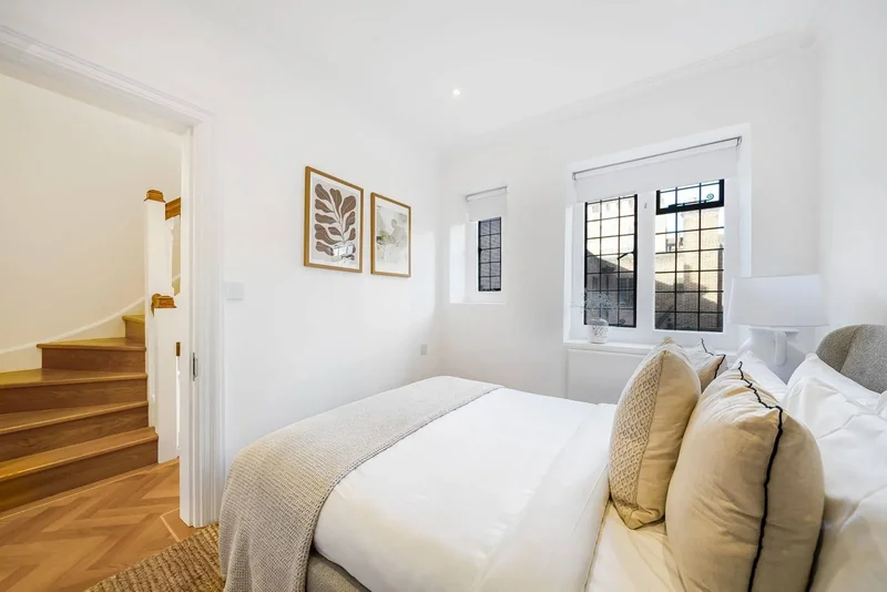 13 Sprimont Place, Central London, London, England, United Kingdom. - Photo 12