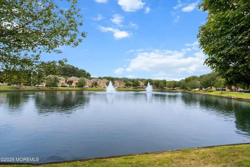 126 Metedeconk Court, Holmdel, NJ 07733, Holmdel, New Jersey, United States. - Photo 35
