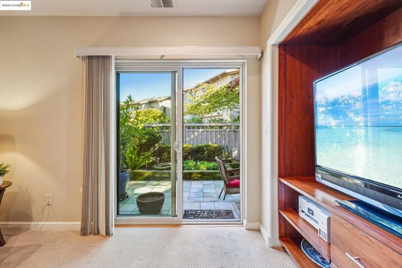 105 Starview Ct, Oakland, California, United States. - Photo 50