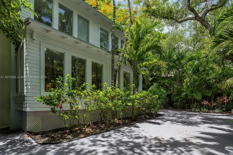 4286 S Douglas Rd, Miami, Florida, United States. - Photo 40