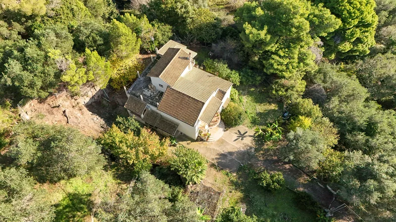 6-Bedroom Home with Sea Views in Pelekas