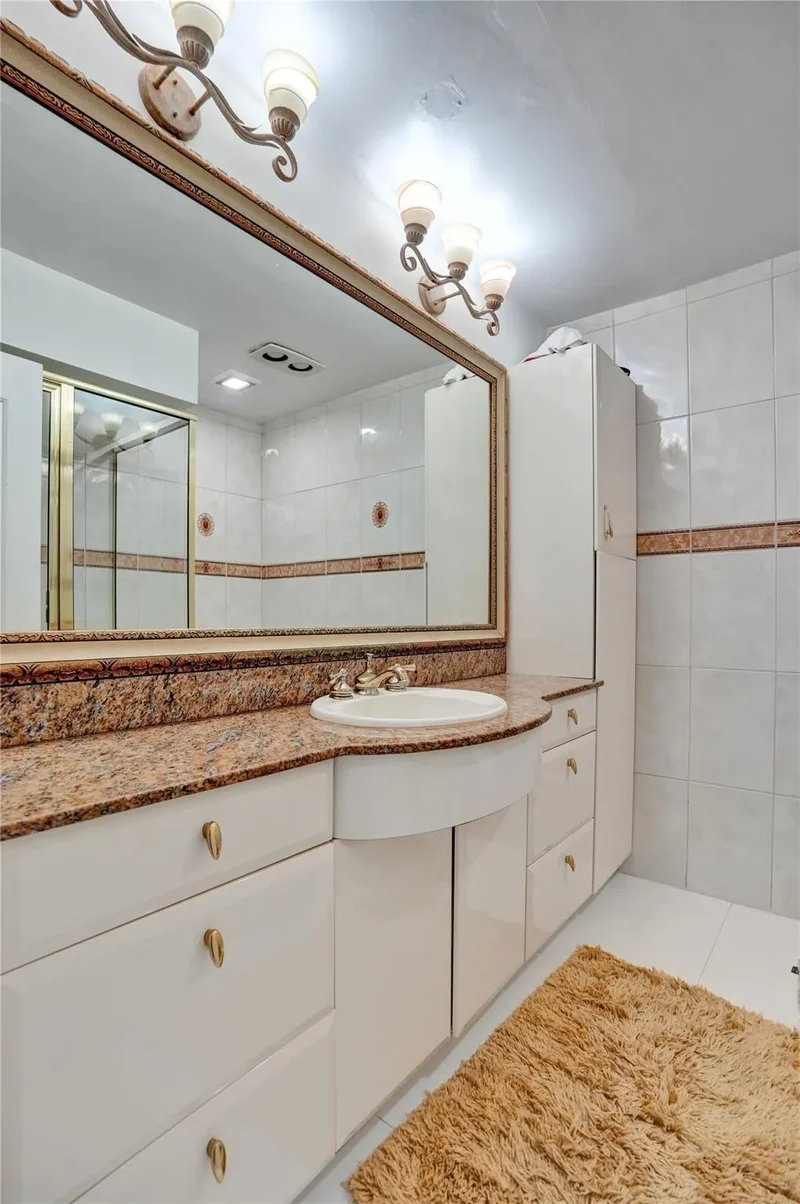 4100 Bayview Dr, Fort Lauderdale, FL 33308, Fort Lauderdale, Florida, United States. - Photo 16