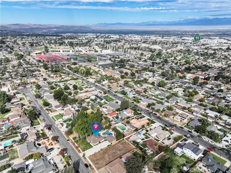 951 W Kendall, Corona, California, United States. - Photo 46