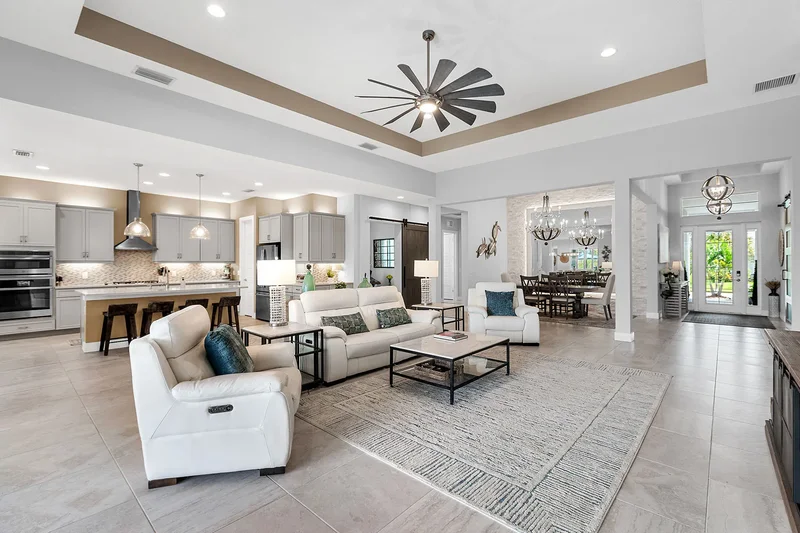 8273 Grande Shores Drive, Sarasota, FL 34240, Sarasota, Florida, United States. - Photo 36