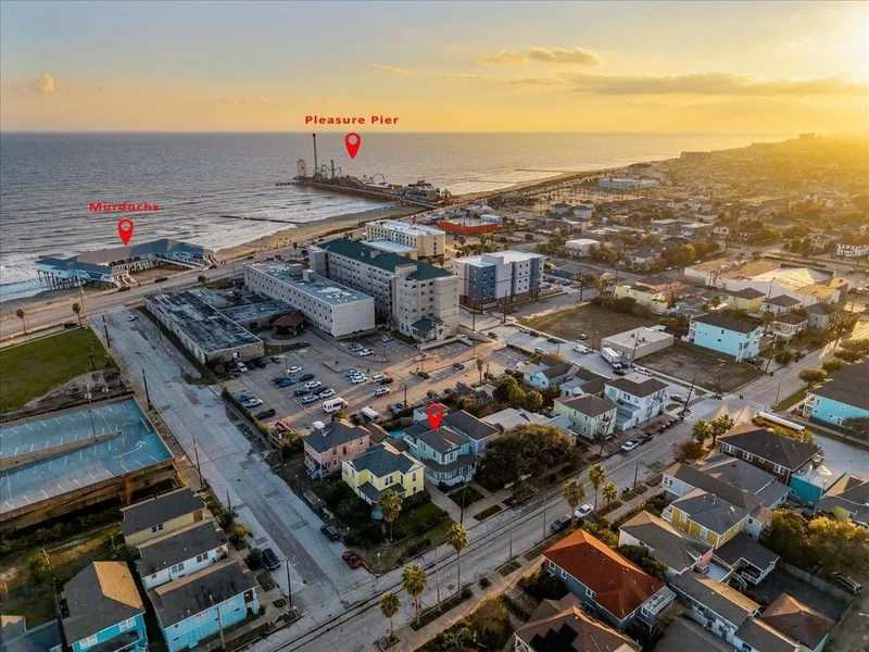 2207 Bernardo De Galvez, Galveston, Texas, United States. - Photo 48