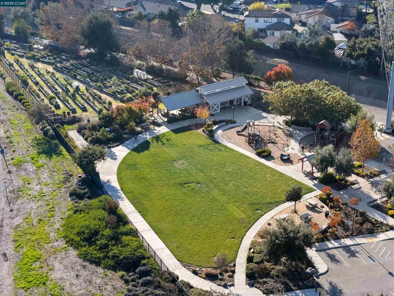 2425 Alvarado Dr, Santa Clara, California, United States. - Photo 52