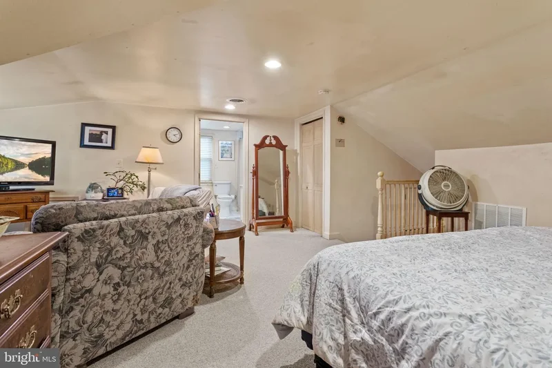 4205 SAMS CREEK RD, NEW WINDSOR, MD, 21776, USA, New Windsor, Maryland, United States. - Photo 4