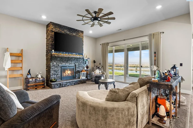 113 Columbia Bluff Lane, Pasco, WA 99301, Pasco, Washington, United States. - Photo 4