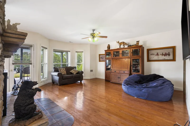 880 Roberts Road, Kissee Mills, MO 65680, Kissee Mills, Missouri, United States. - Photo 4