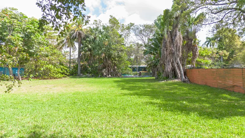 11701 W Biscayne Canal Rd , Miami, FL 33161, Miami, Florida, United States. - Photo 5