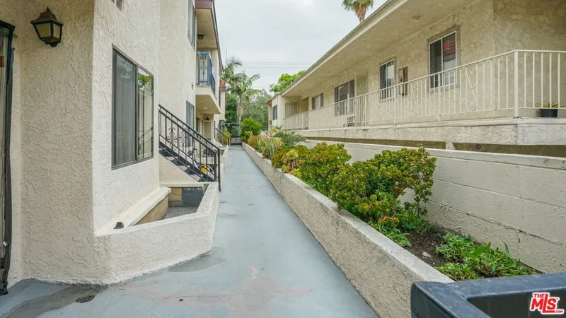 427 Lincoln Avenue, Glendale, California, United States. - Photo 10