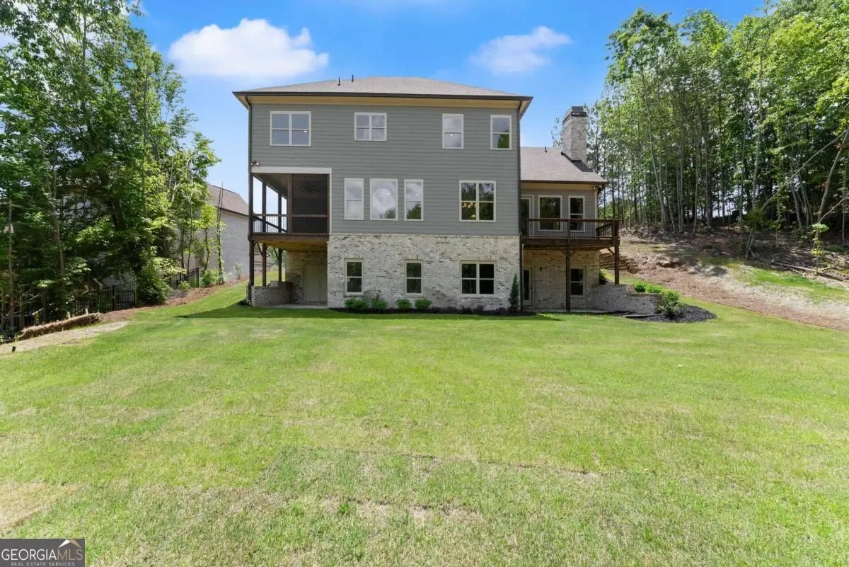 Flowery Branch, Georgia, United States. - Photo 54